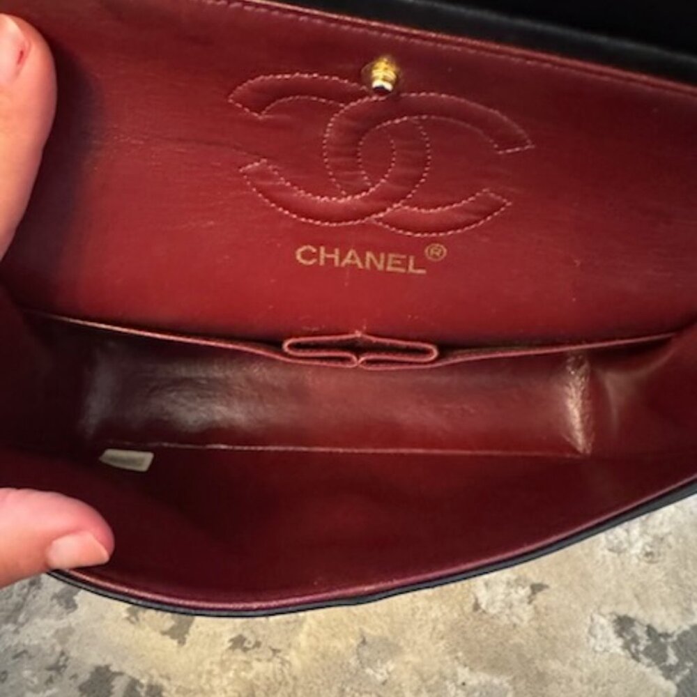 Chanel Classic Double Flap Medium Black Lambskin with 24k gold plate hardware - Picture 16 of 16